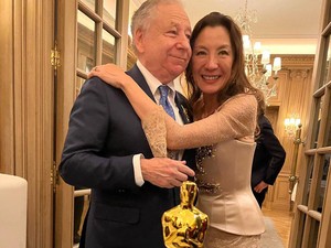 Michelle Yeoh Pamer Foto Bayi, Dikira Melahirkan Ternyata Cucunya