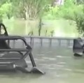 China Dihantam Topan, 2 Orang Tewas!