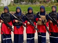 Viral Santri Bawa Senjata Laras Panjang, Ini Kata Ponpes