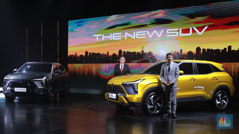 Eksterior The New SUV Mitsubishi dipamerkan untuk pertama kali di Kawasan Pondok Indah, Jakarta, Senin, (31/7). (CNBC Indonesia/Muhammad Sabki)