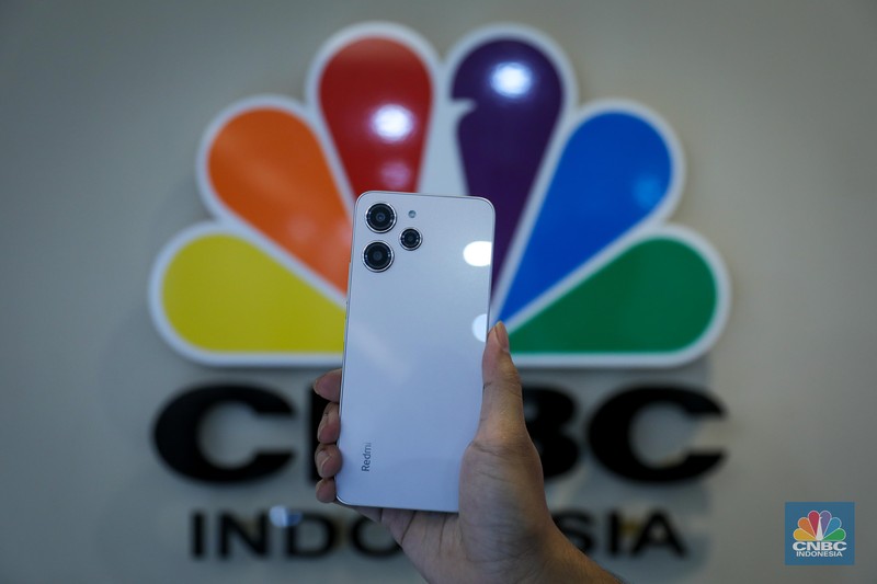 Redmi 12. (CNBC Indonesia/Faisal Rahman) Redmi 12. (CNBC Indonesia/Faisal Rahman)