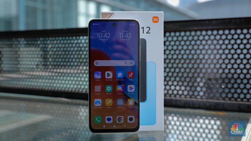 Redmi 12. (CNBC Indonesia/Faisal Rahman) Redmi 12. (CNBC Indonesia/Faisal Rahman)