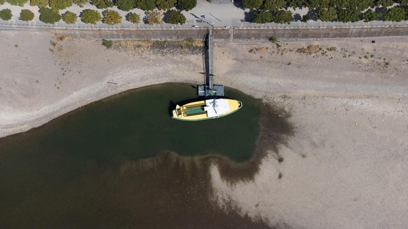 Kekeringan melanda Danau Titicaca di Bolvia. (AP Photo/Juan Karita)