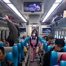 Libur HUT RI Jadi Mudik Dadakan, Tiket Kereta Laris Manis