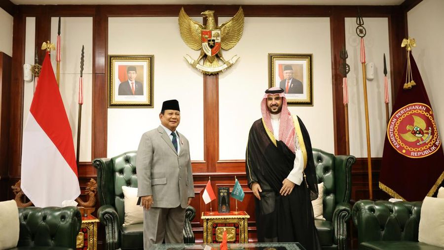 Menteri Pertahanan RI Prabowo Subianto menerima kunjungan Menteri Pertahanan Arab Saudi Pangeran Khalid bin Salman bin Abdul Aziz. (Dok. Tim Media Prabowo Subianto)