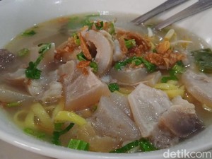 Menikmati Kelezatan Mi Kocok Legendaris di Bandung, Gurih Bikin Nagih!