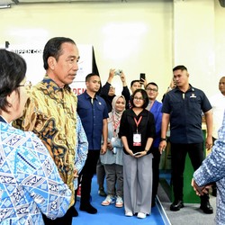 Presiden Kunjungi Stan SETC di Festival UMKM Merdeka