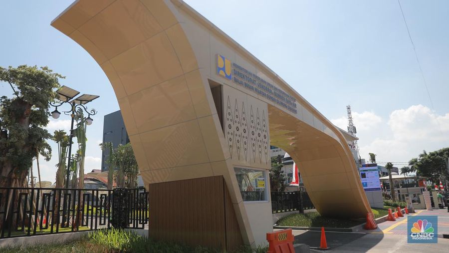 Suasana area inlet sodetan dari Sungai Ciliwung berada di Kelurahan Bidara Cina menuju arriving shaft di Jalan Otista III hingga ke outlet sodetan di Kanal Banjir Timur atau Kali Cipinang, Kelurahan Cipinang Besar Selatan, Jatinegara, Jakarta Timur, Selasa, (1/8). (CNBC Indonesia/Muhammad Sabki)