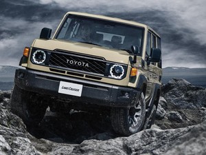 Mobil Pekerja Keras Toyota Land Cruiser 70 Meluncur, Dijual Rp 500 Jutaan