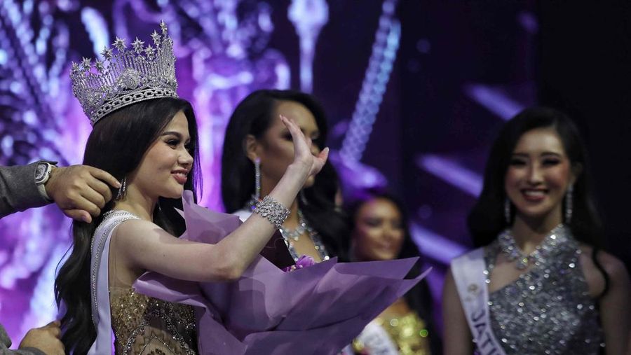 Fabienne Nicole Groeneveld resmi menyandang gelar Miss Universe Indonesia 2023. Fabienne merupakan kontestan yang mewakili DKI Jakarta. (Dok. Detikcom/Pradita Utama)