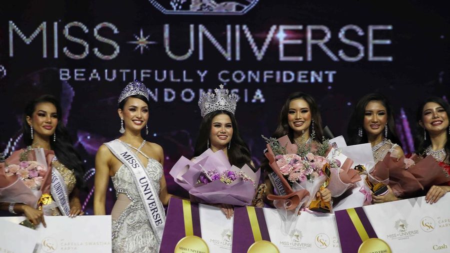 Fabienne Nicole Groeneveld resmi menyandang gelar Miss Universe Indonesia 2023. Fabienne merupakan kontestan yang mewakili DKI Jakarta. (Dok. Detikcom/Pradita Utama)