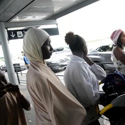 Potret Warga Prancis Minggat dari Niger Gegara Chaos Kudeta