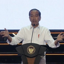 Jokowi Ikut Bicara, Sisa Waktu RI Cuma 13 Tahun Lagi