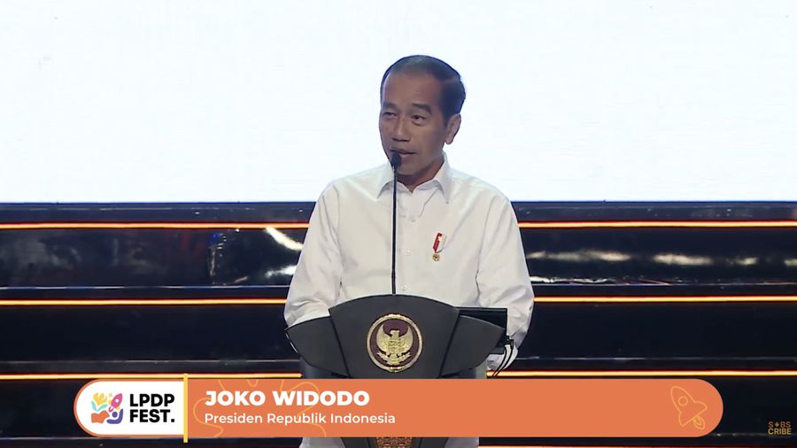 Presiden Joko Widodo saat menghadiri Acara Puncak LPDP Festival 2023. (Tangkapan Layar Youtube LPDP RI)