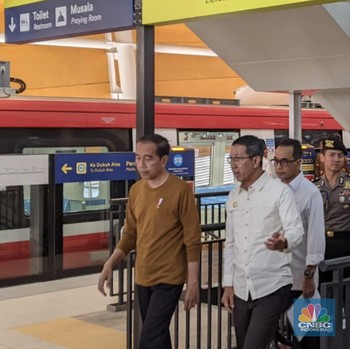 Jokowi Cek Ricek & Jajal LRT Jabodebek, Ini Titahnya