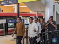 Jokowi Cek Ricek & Jajal LRT Jabodebek, Ini Titahnya