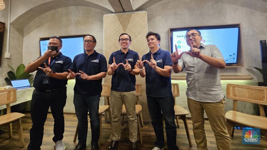 PT Telkom Indonesia (Persero) Tbk menghadirkan Leap Telkom Digital sebagai payung dari berbagai produk dan layanan digital milik Telkom. (CNBC Indonesia/Intan Rakhmayanti Dewi)
