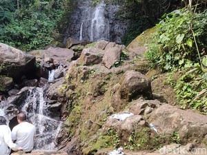 Menyusuri Keindahan Curug Cilember, Ada 7 Air Terjun di Satu Lokasi