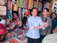 Jokowi Jago Jaga Inflasi, Tapi Terpeleset di Tikungan Terakhir