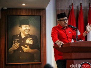 Gibran Cawapres, Hasto Ngaku Dapat Cerita Kartu Truf Ketum Parpol Dipegang