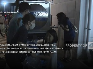 Topan Khanun Diprediksi Datang Lagi, Penduduk Okinawa Siaga!