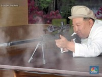 Video: Gaya Kim Jong Un, Saat Tinjau Pabrik Senjata Utama