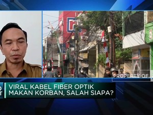Viral Warga Tercekik Kabel Semrawut di Jakarta, Salah Siapa?