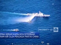 Kapal Filipina Dihadang Angkatan Laut China