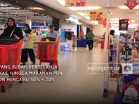 Masyarakat Antusias Berburu Diskon di Transmart Full Day Sale