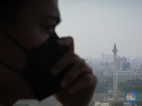 Heboh Polusi Udara Jakarta, Obat Batuk dan Masker Laku Keras?
