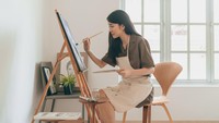 Ingin Melukis di Rumah? Ciptakan Sudut Lukis di Meja Kecil yang Indah 