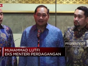 Eks Mendag Lutfi Keluar dari Kejagung Usai Diperiksa 9 Jam