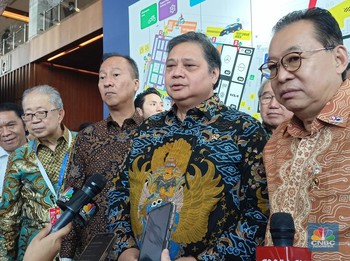 Tarik Ulur Investasi Tesla di RI, Ini Kata 2 Menteri Jokowi