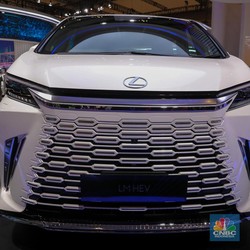 Alphard versi Hybrid Muncul di GIIAS, Harga Tembus Rp 1,6 M