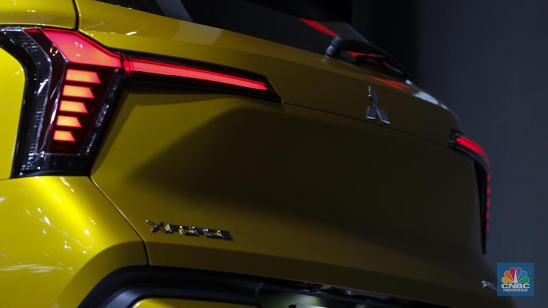 Mitsubishi kembali meluncurkan mobil Sport Utility Vehicle (SUV), yakni Mitsubishi XForce dalam pameran Gaikindo Indonesia International Auto Show (GIIAS) 2023 yang berlangsung di ICE BSD, City, Kamis (10/8/2023). (CNBC Indonesia/Faisal Rahman)