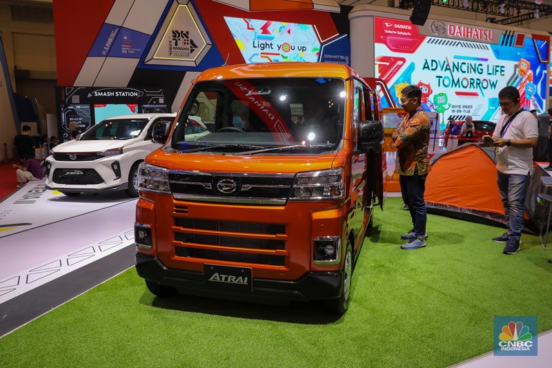 Meluncur di GIIAS 2023, Ini Wujud Alphard Hybrid. (CNBC Indonesia/Faisal Rahman) Meluncur di GIIAS 2023, Ini Wujud Alphard Hybrid. (CNBC Indonesia/Faisal Rahman)