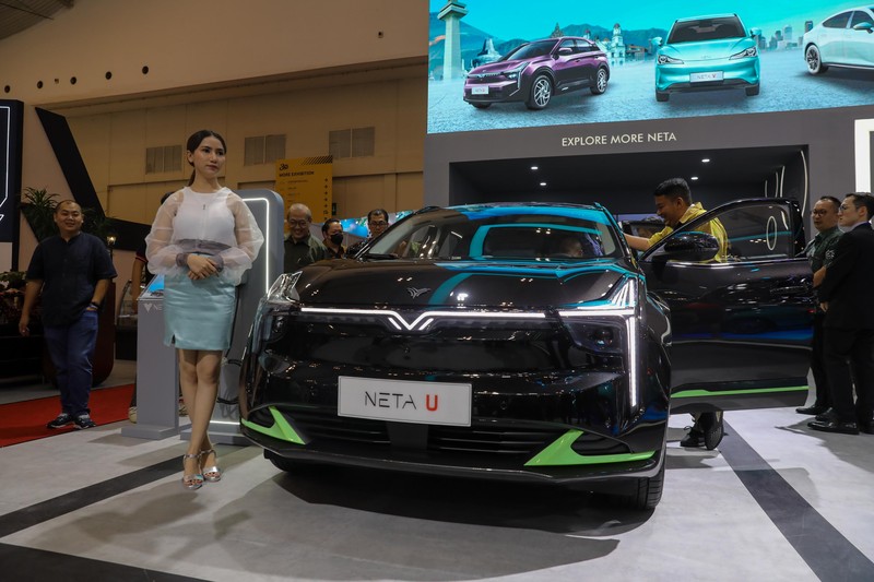 Mobil Baru Pabrikan China SERES. (CNBC Indonesia/Faisal Rahman) Mobil Baru Pabrikan China SERES. (CNBC Indonesia/Faisal Rahman)