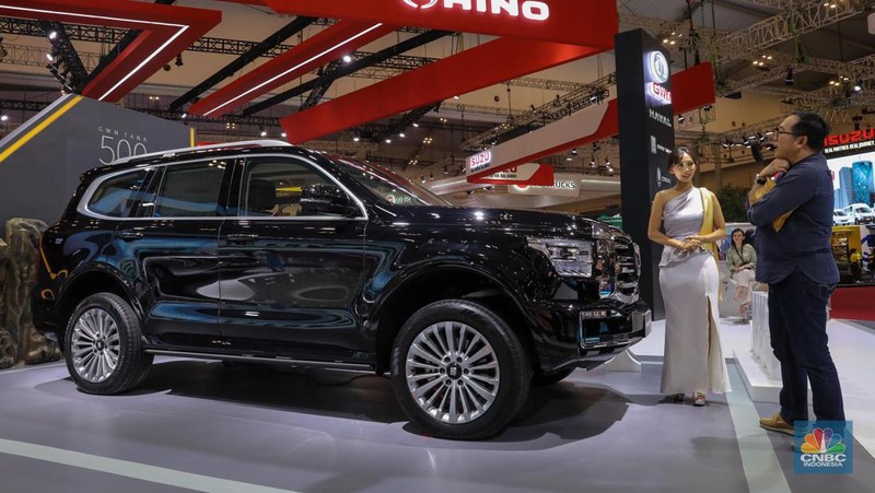 Meluncur di GIIAS 2023, Ini Wujud Alphard Hybrid. (CNBC Indonesia/Faisal Rahman)