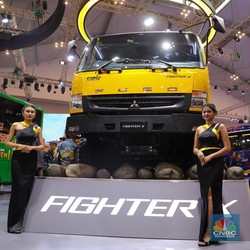 Penampakan Truk Baru 'Transformer' Fuso di GIIAS