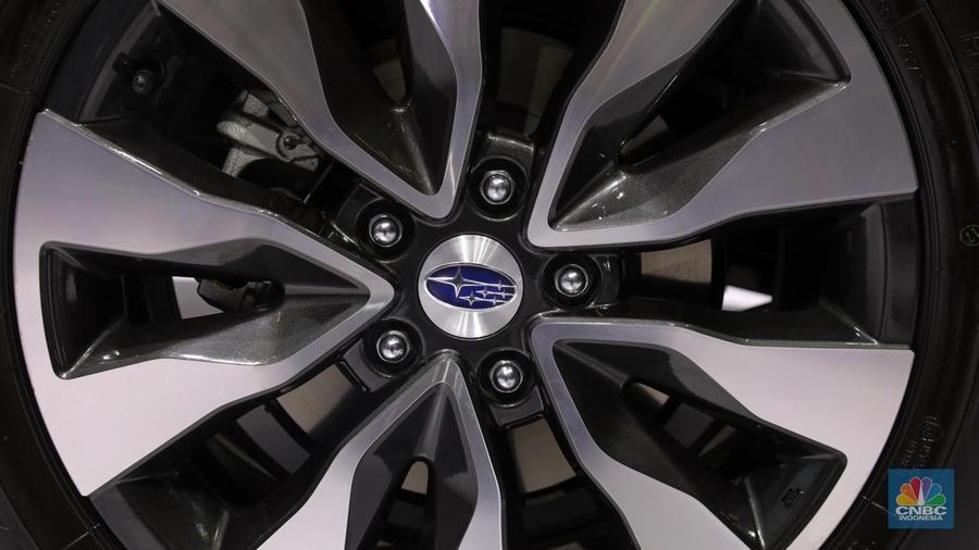 Subaru Outback keluaran terbaru diluncurkan di Gaikindo Indonesia International Auto Show (GIIAS) 2023. Subaru Outback hanya tersedia satu varian dibanderol Rp 779,5 juta. (CNBC Indonesia/Faisal Rahman)