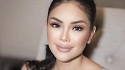 Roasting Nikita Mirzani, Comic 8 Bertabur Kompor Gas