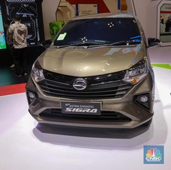 Tendang Avanza & Brio-Sigra Terpental, Mobil Ini Jadi Raja Jalanan RI
