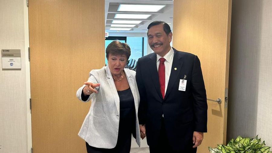 Menko Kemaritiman dan Investasi Luhut Binsar Pandjaitan bertemu dengan Managing Director IMF Kristalina Georgieva di AS. Doc Kemenko Marves.