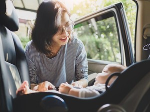 10 Tips Mudik Bawa Bayi agar Tetap Aman dan Menyenangkan