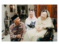 Tawa Ganjar Pranowo Bersama Istri Gusdur dan Yenny Wahid