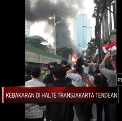 Video: Halte TransJakarta Tendean Terbakar