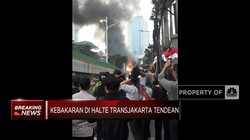 Video: Halte TransJakarta Tendean Terbakar