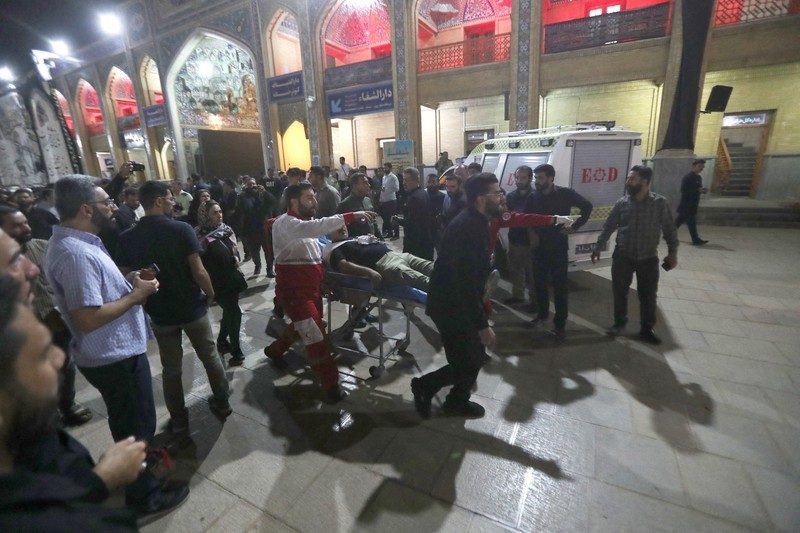 Penembakan brutal di Kuil Syiah Iran. (via REUTERS/WANA NEWS AGENCY) Penembakan brutal di Kuil Syiah Iran. (via REUTERS/WANA NEWS AGENCY)