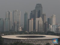 Seram! Gedung Tinggi di Jakarta 'Hilang' Ditelan Kabut Polusi