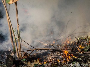 Ketua RT di Pamulang Tangsel Jadi Tersangka Usai Aniaya Warga Bakar Sampah
